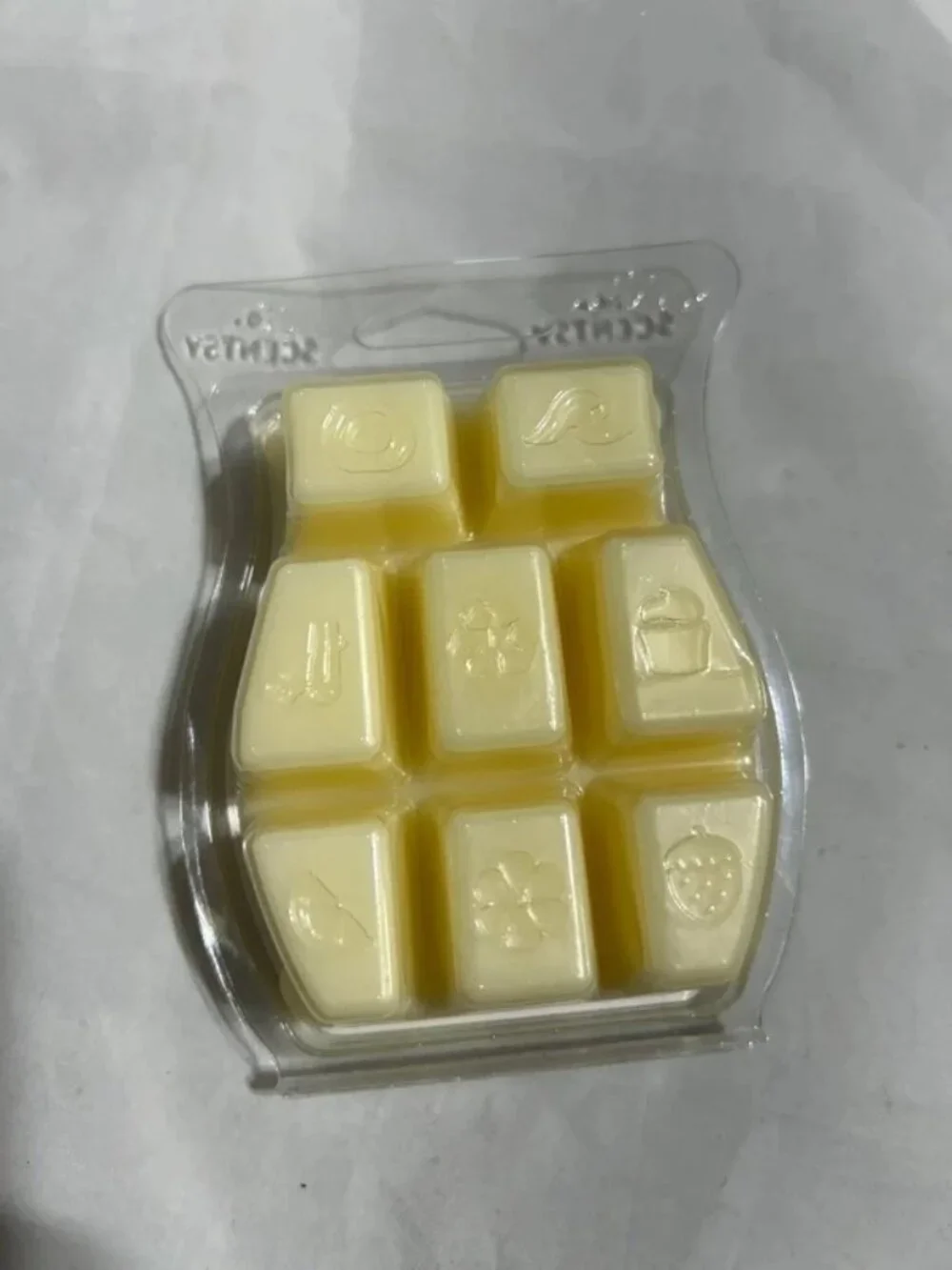 Scentsy Strawberries & Cream Wax Bar